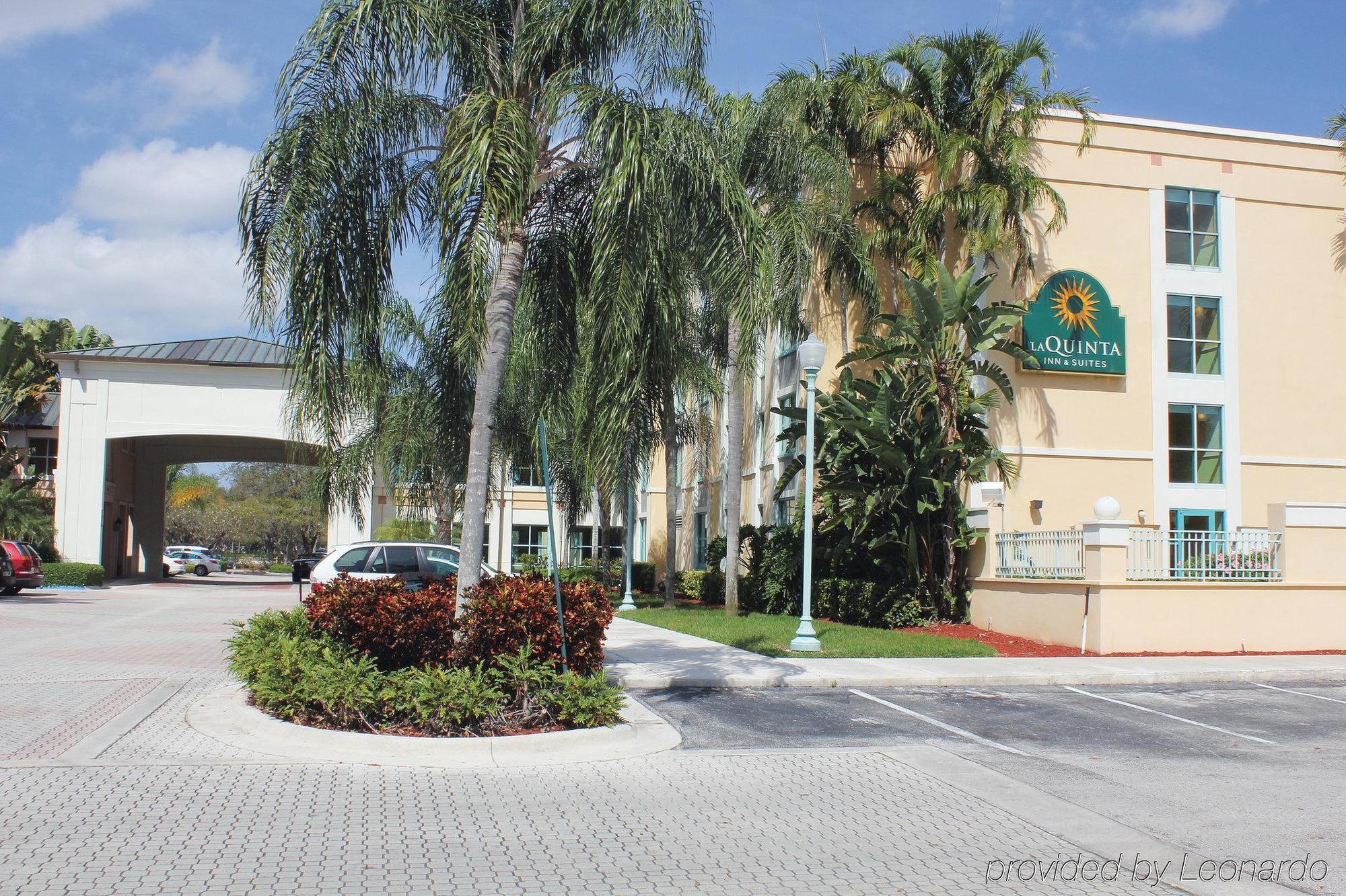 La Quinta By Wyndham Plantation At Sw 6Th St Hotel Exterior foto